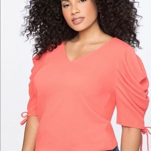 NWT puff-sleeve, textured coral v-neck tee 18/20